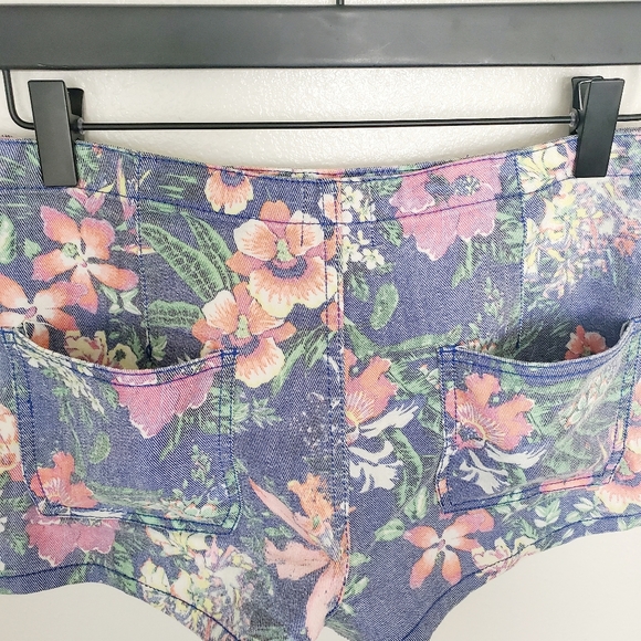 Gianni Bini junior denim shorts - Picture 8 of 14